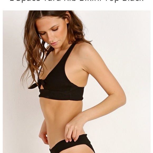 L Space Tara Rib Bikini Top Black NWT ❤️ S/P - Picture 4 of 11